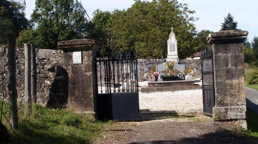 Photographie d’un des cimetières de la commune