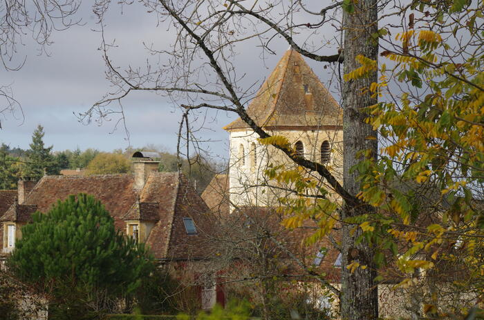 Photographie du clocher de l’église de Saint-Cirq-Bel-Arbre