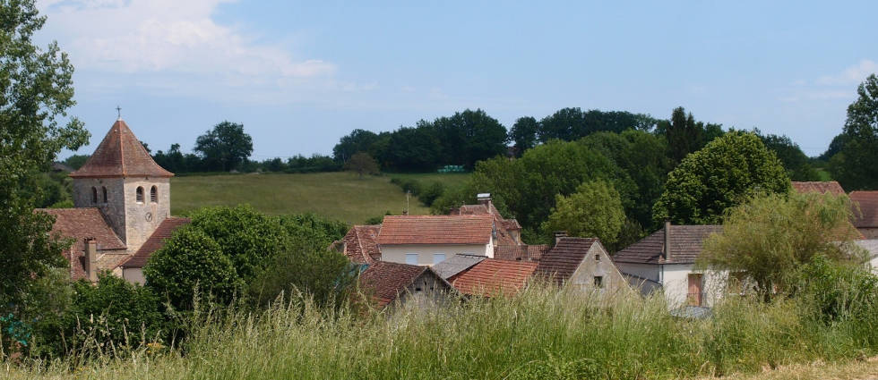 Panorama de Saint-Cirq-Bel-Arbre avec son église