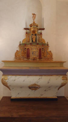 Le retable de la chapelle sud de l’église après restauration